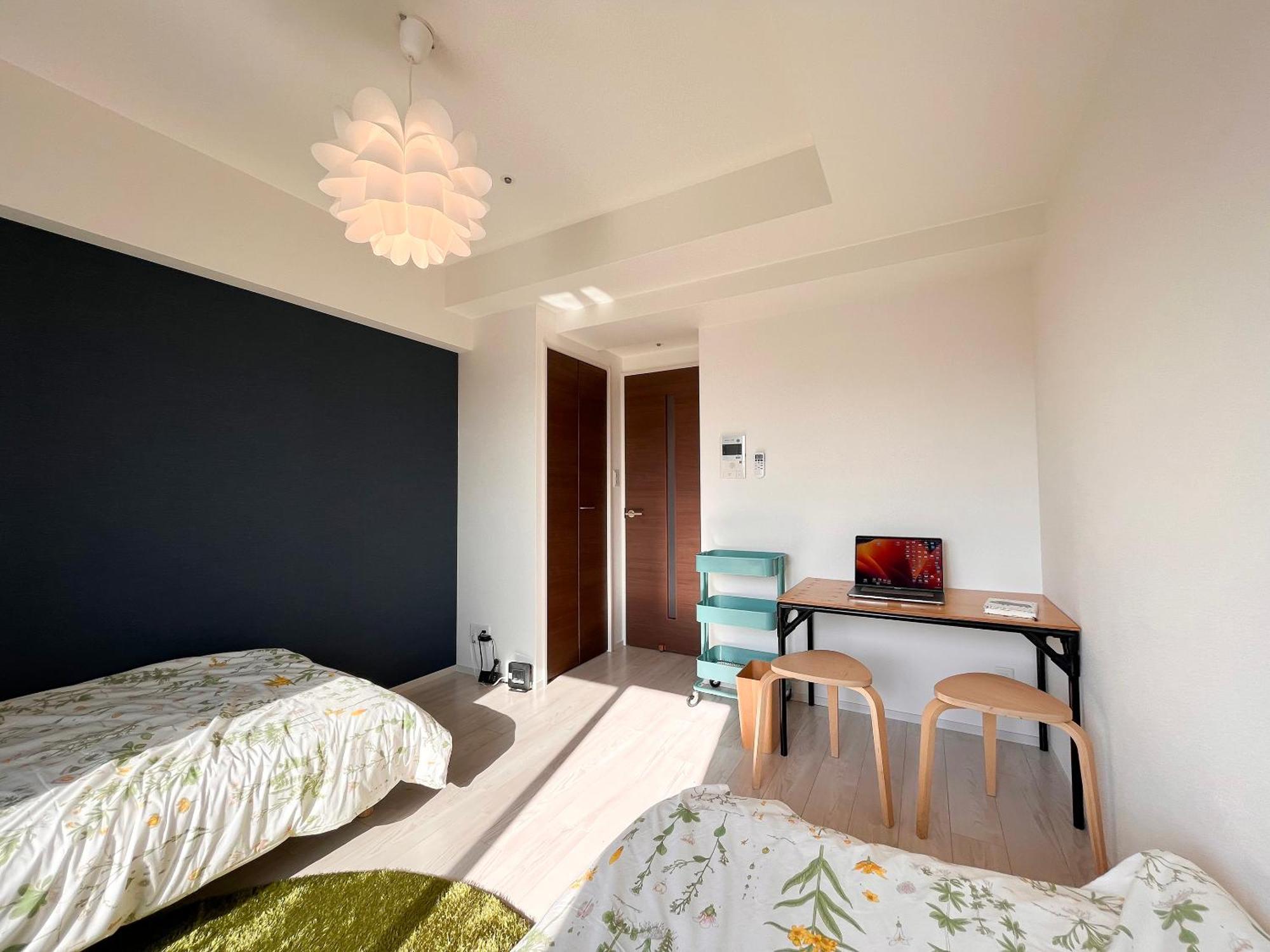 R Guest House Namba Ōsaka Extérieur photo