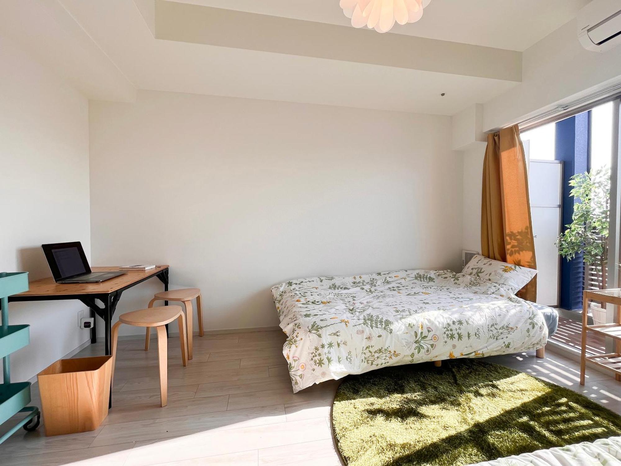 R Guest House Namba Ōsaka Extérieur photo