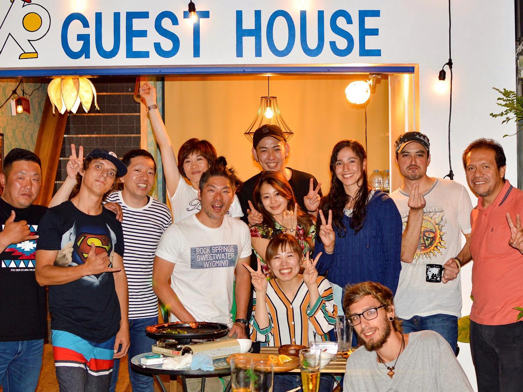 R Guest House Namba Ōsaka Extérieur photo
